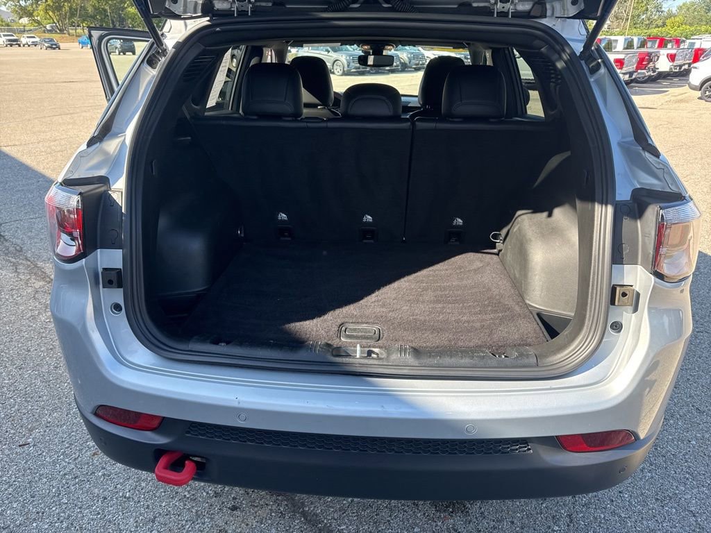 Used 2024 Jeep Compass Trailhawk image 20