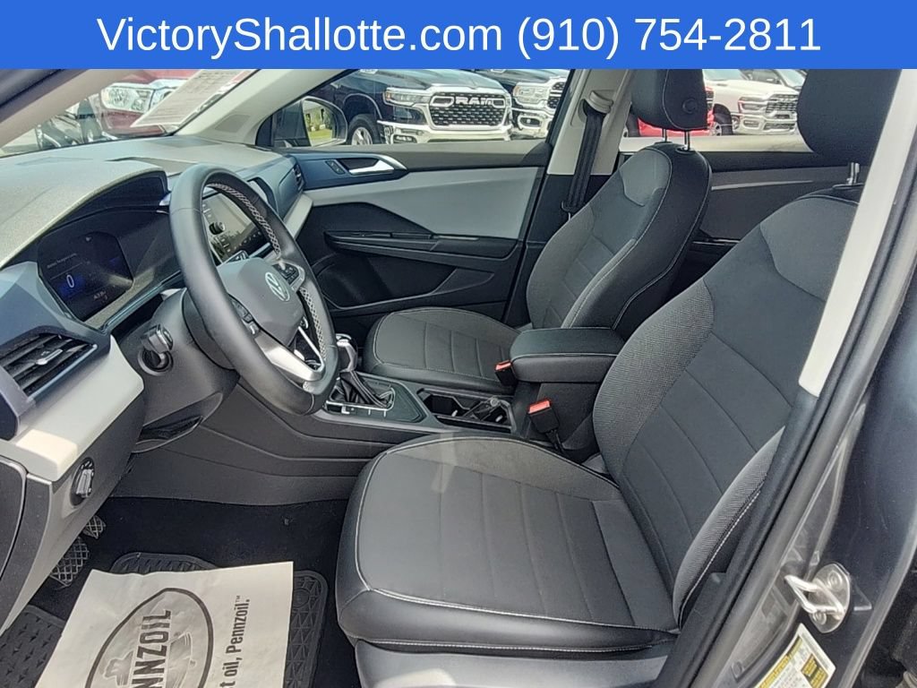 Used 2022 Volkswagen Taos SE FWD image 17