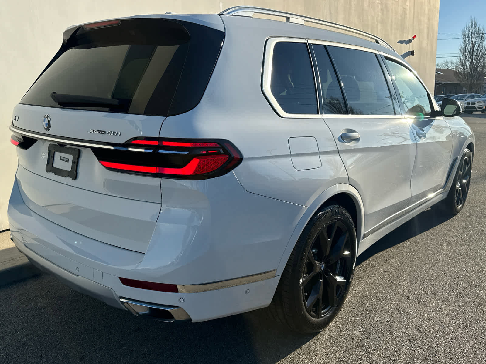 Certified 2023 BMW X7 xDrive40i w/ Premium Package image 5