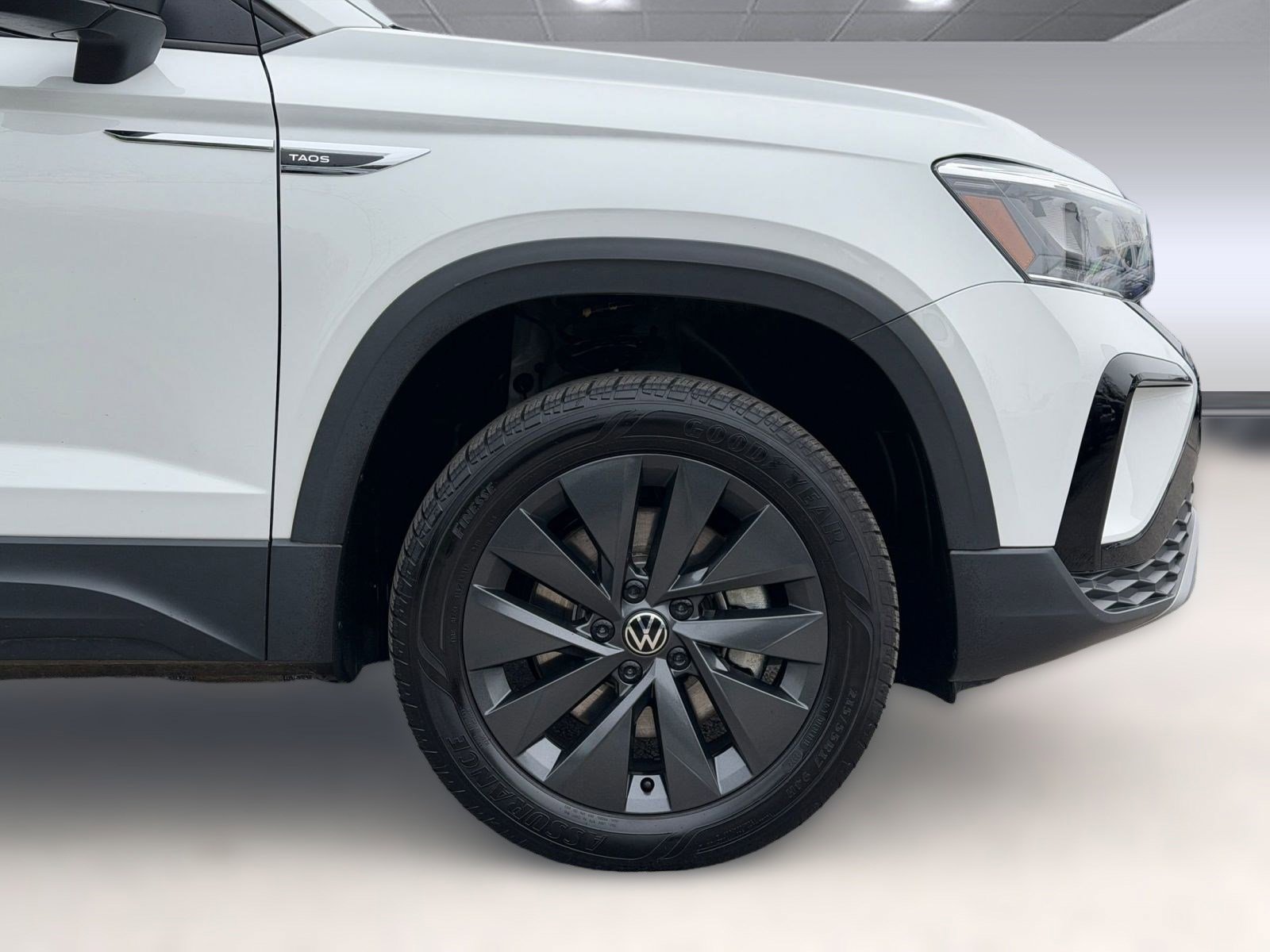 Used 2024 Volkswagen Taos S image 12