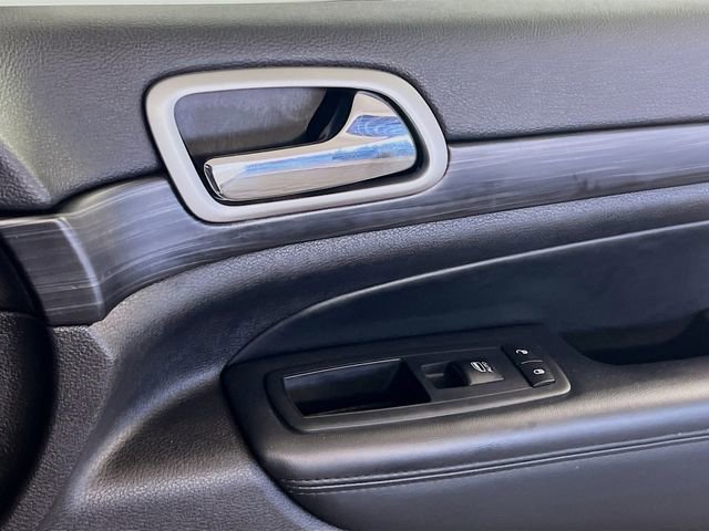 Used 2021 Jeep Grand Cherokee Laredo X image 31