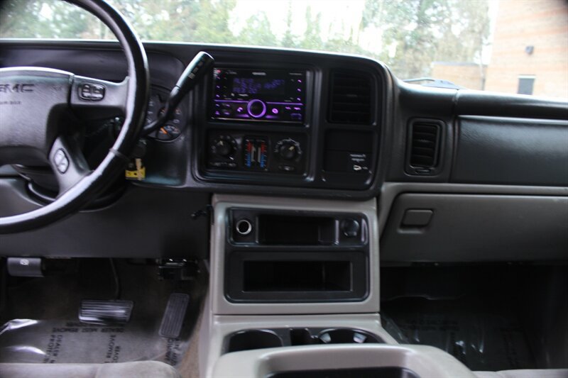 Used 2003 GMC Sierra 2500 SLE w/ Skid Plate Package AWD/4WD image 12