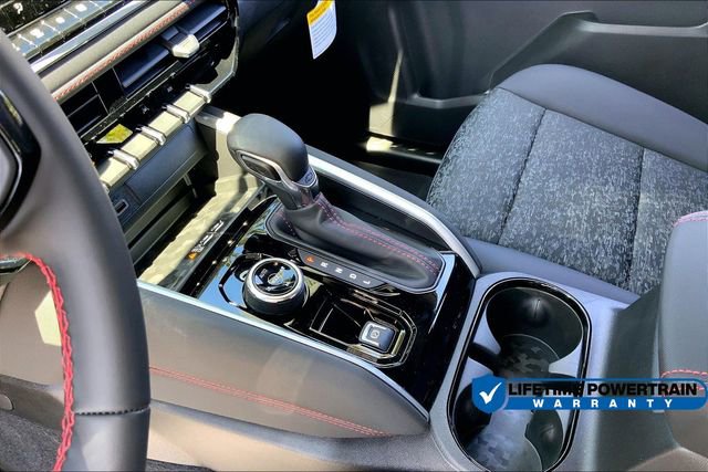 New 2026 Chevrolet Colorado Z71 w/ Technology Package AWD/4WD image 9