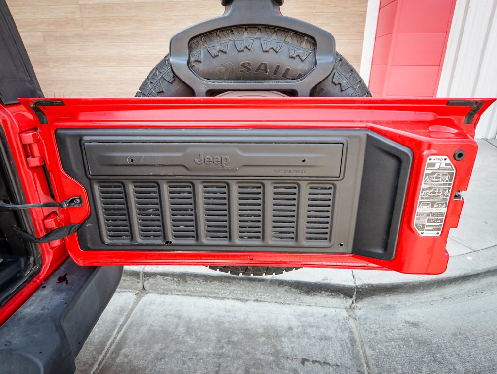 Used 2022 Jeep Wrangler Sport AWD/4WD image 27