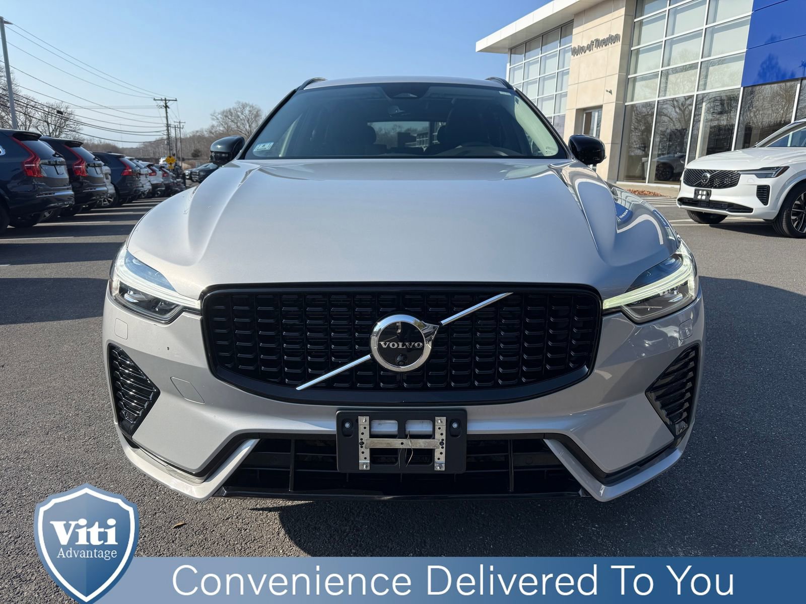 Certified 2023 Volvo XC60 B5 Plus w/ Climate Package AWD/4WD image 3