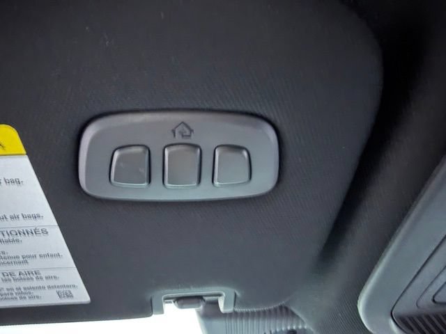Used 2025 Ford Explorer ST-Line w/ Premium Package AWD/4WD image 39