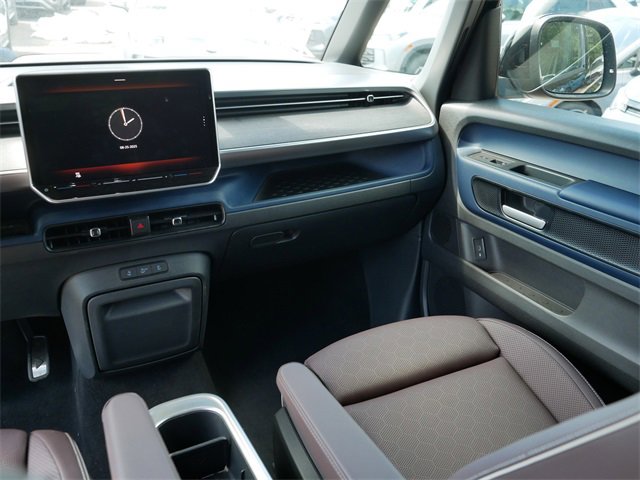 New 2025 Volkswagen ID. Buzz Pro S image 10