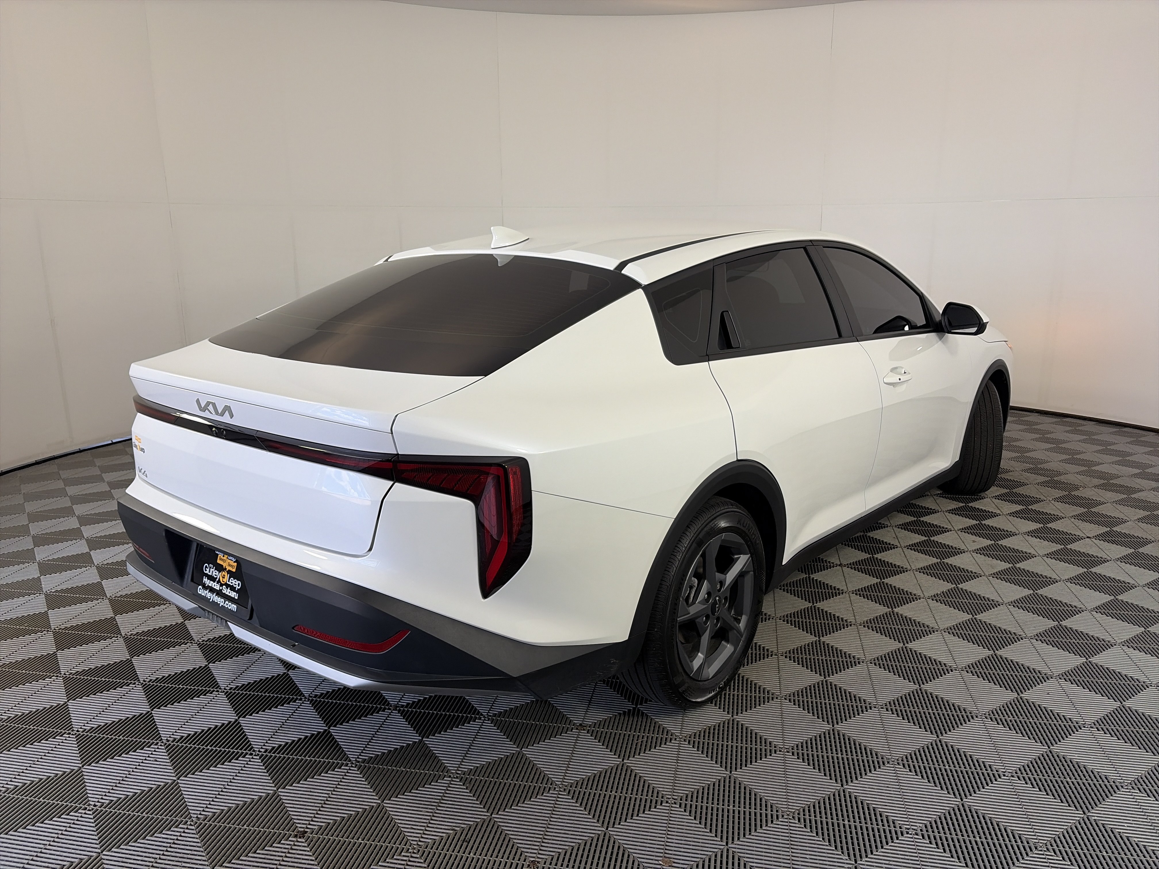 Used 2025 Kia K4 FWD image 10