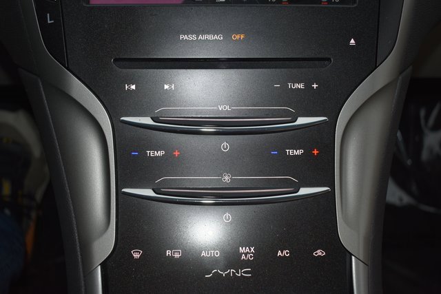 Used 2016 Lincoln MKZ Hybrid image 26