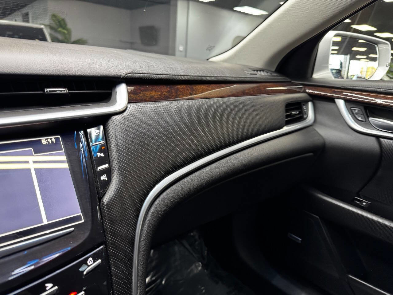 Used 2017 Cadillac XTS Luxury image 25