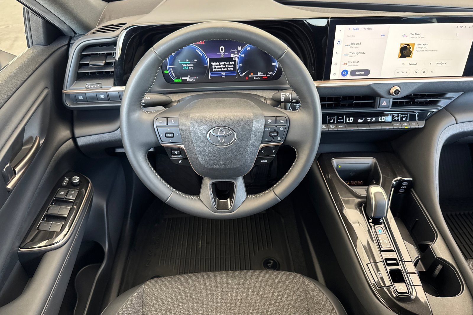 Certified 2024 Toyota Crown AWD/4WD image 13