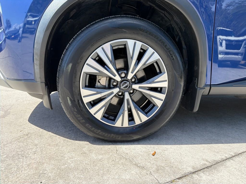 Certified 2023 Nissan Rogue SV image 12