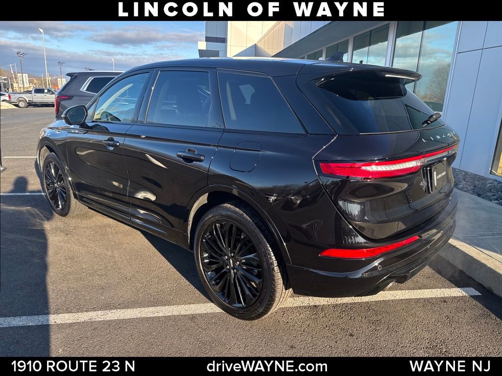 Certified 2023 Lincoln Corsair AWD w/ Equipment Group 101A image 3