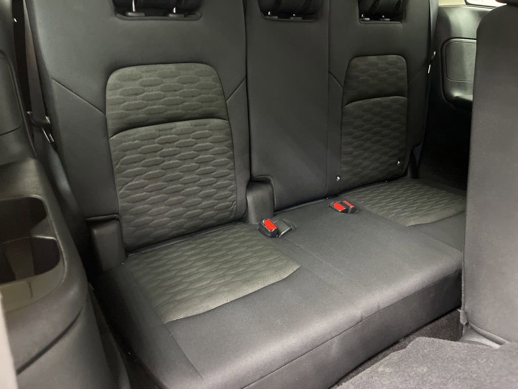 Used 2024 Nissan Pathfinder S image 21