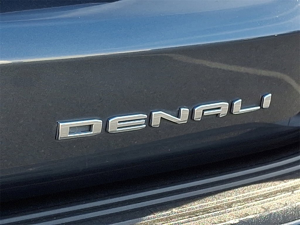 Used 2021 GMC Yukon Denali w/ Denali Ultimate Package image 35
