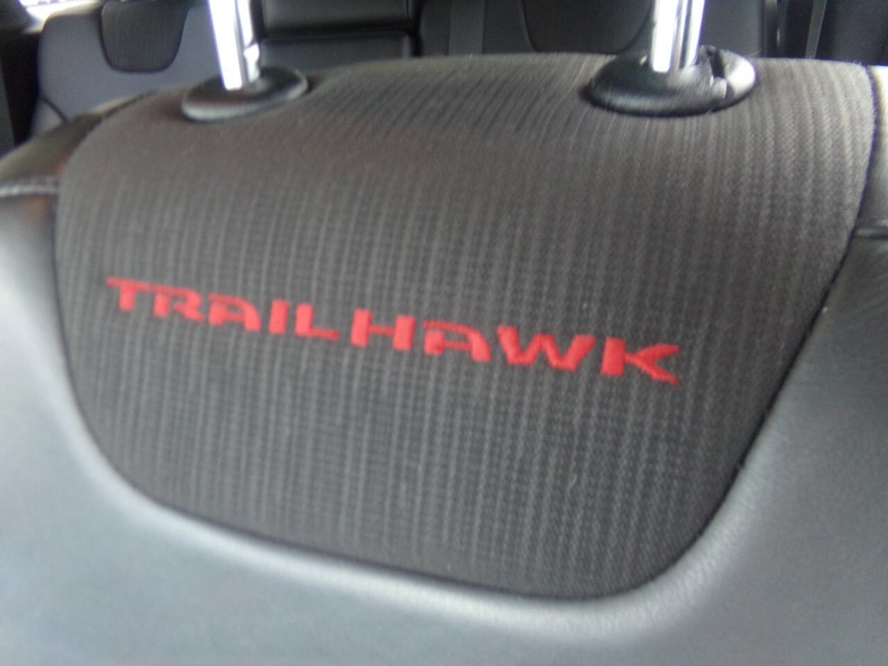 Used 2018 Jeep Cherokee Trailhawk w/ Cold Weather Group image 24