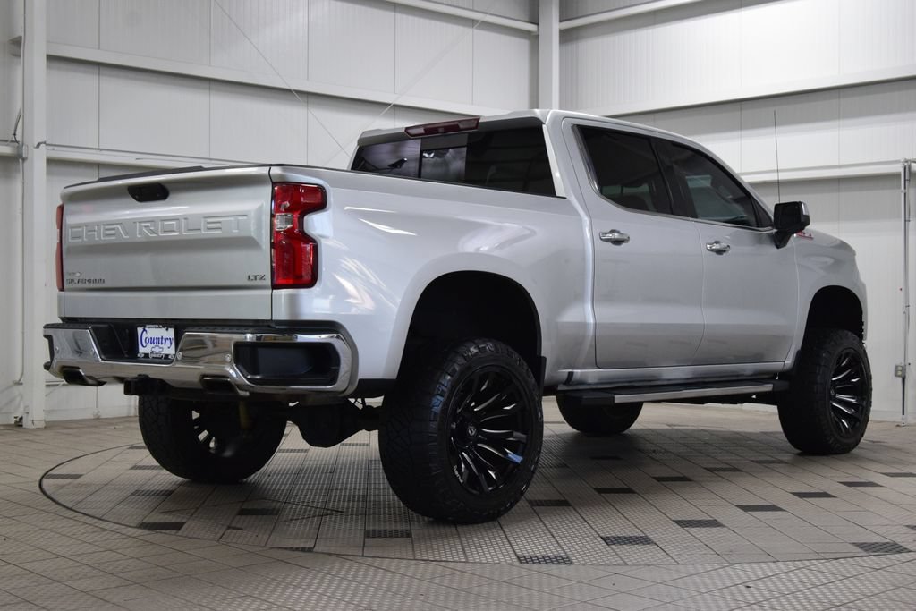 Used 2019 Chevrolet Silverado 1500 LTZ w/ LTZ Premium Package AWD/4WD image 8