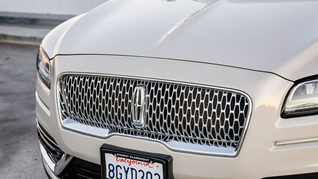 Used 2019 Lincoln Nautilus Select image 6