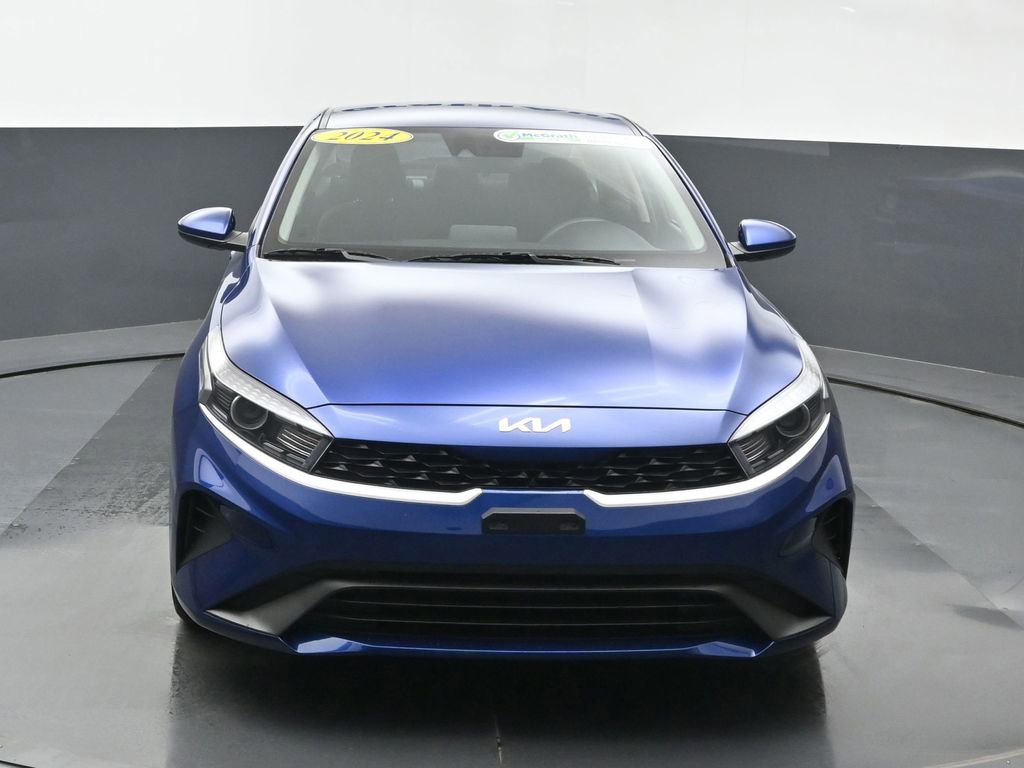 Used 2024 Kia Forte LXS image 4