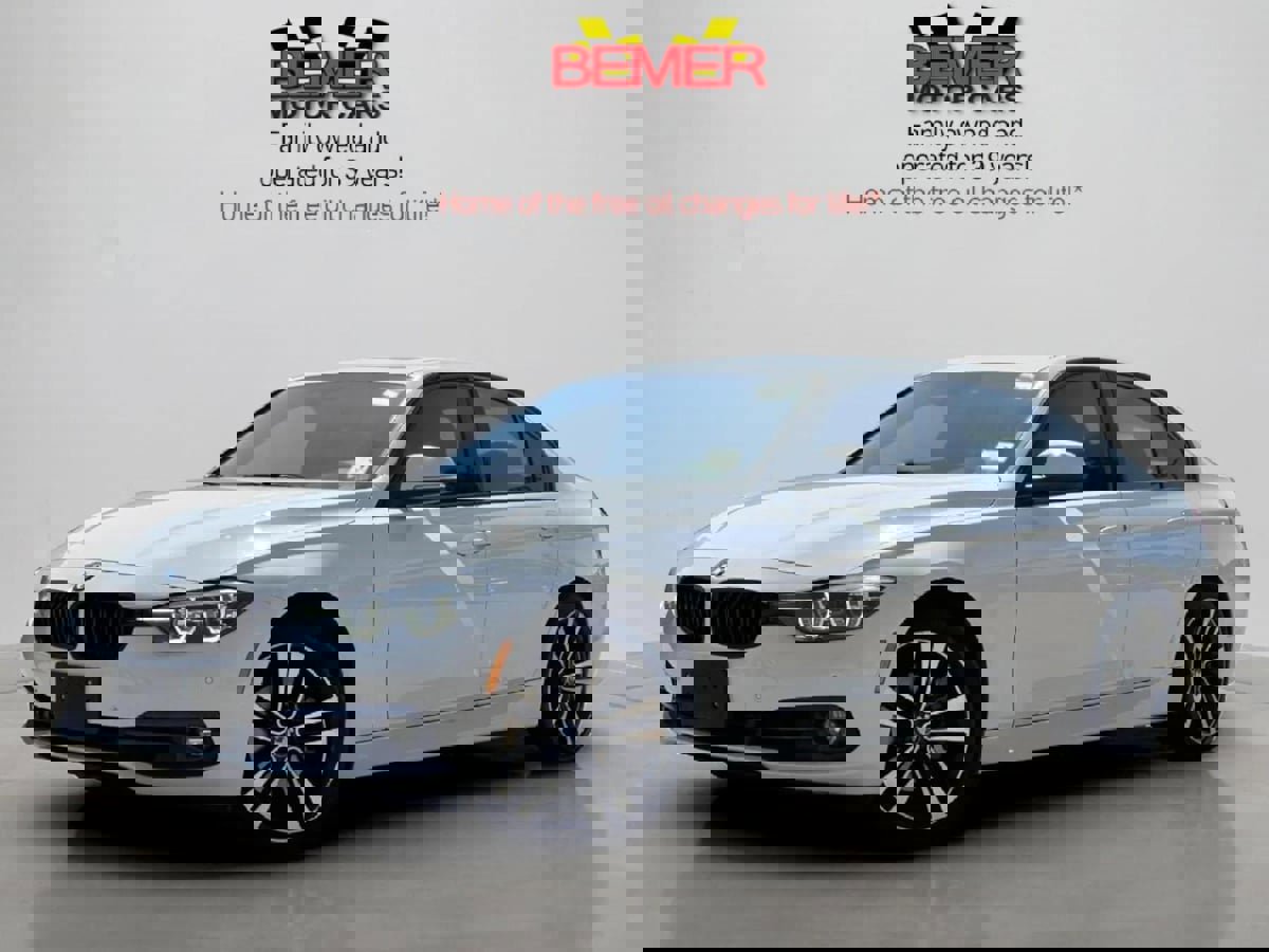 Used 2018 BMW 330i Sedan w/ Premium Package image 1