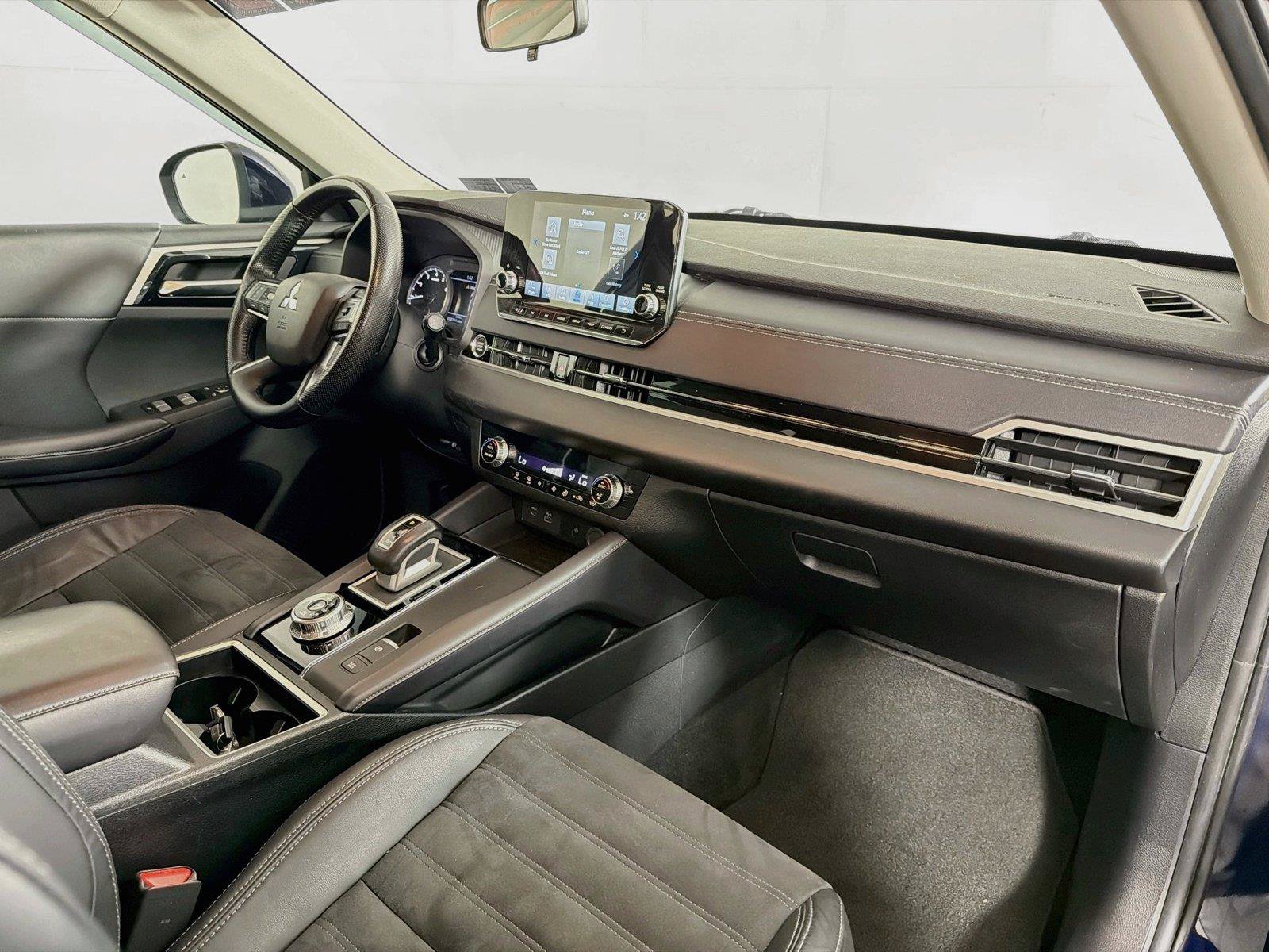 Used 2022 Mitsubishi Outlander SE AWD/4WD image 32