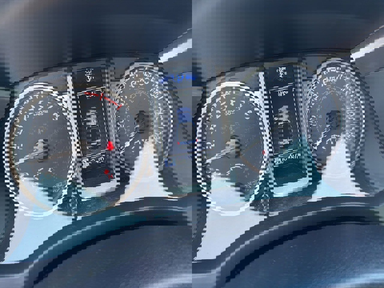 Used 2022 Toyota Tacoma Limited image 14