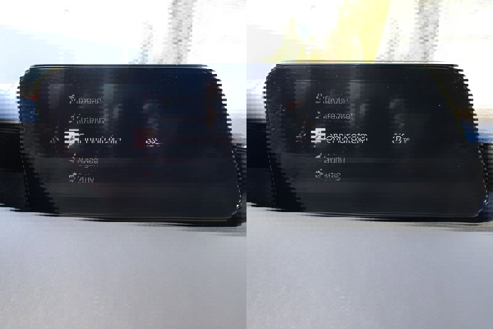 Used 2020 MAZDA MAZDA3 Base image 16