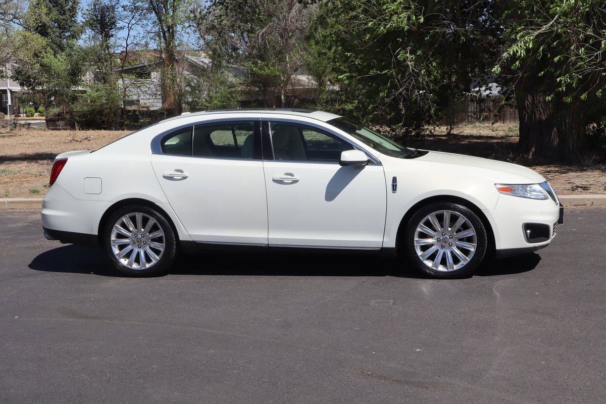 Used 2012 Lincoln MKS AWD image 3