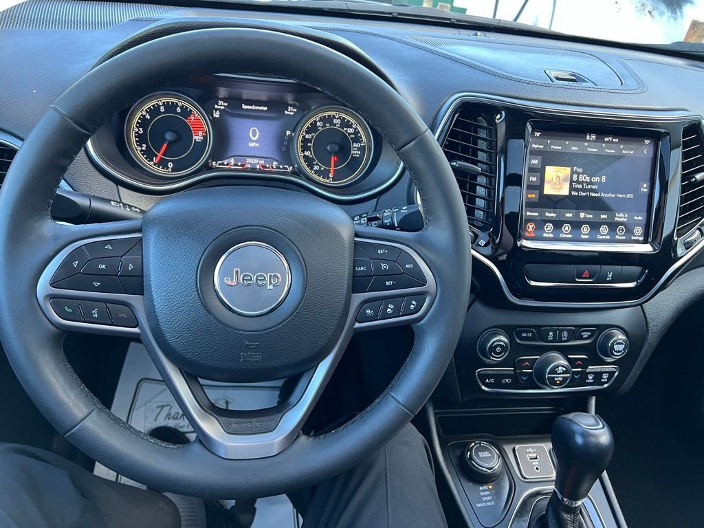 Used 2022 Jeep Cherokee Limited image 33