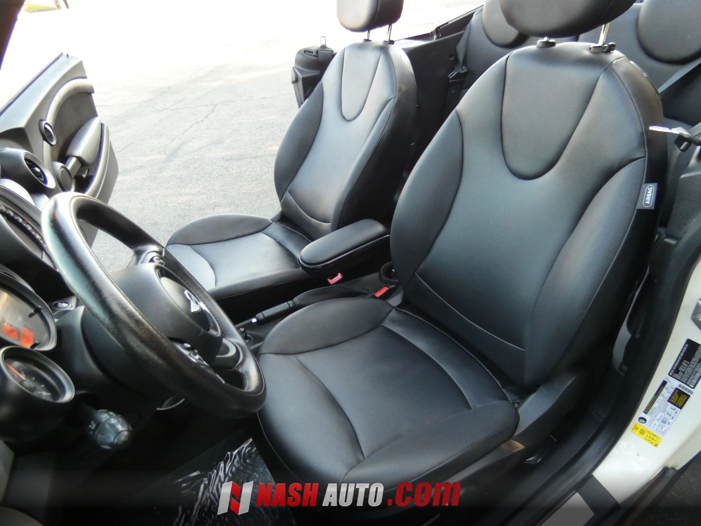 Used 2015 MINI Cooper Convertible FWD image 40
