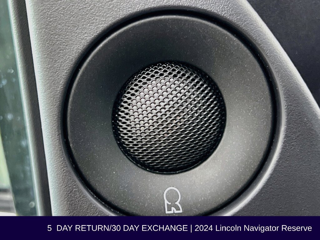 Used 2024 Lincoln Navigator Reserve AWD/4WD image 25