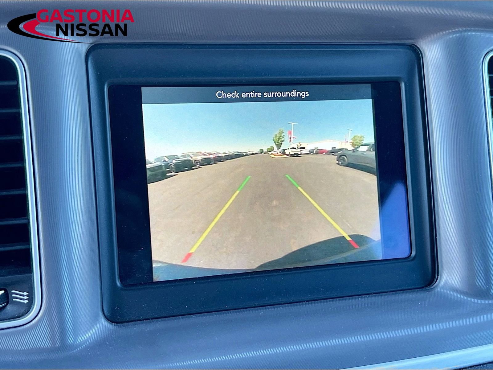 Used 2022 Dodge Charger SXT image 17