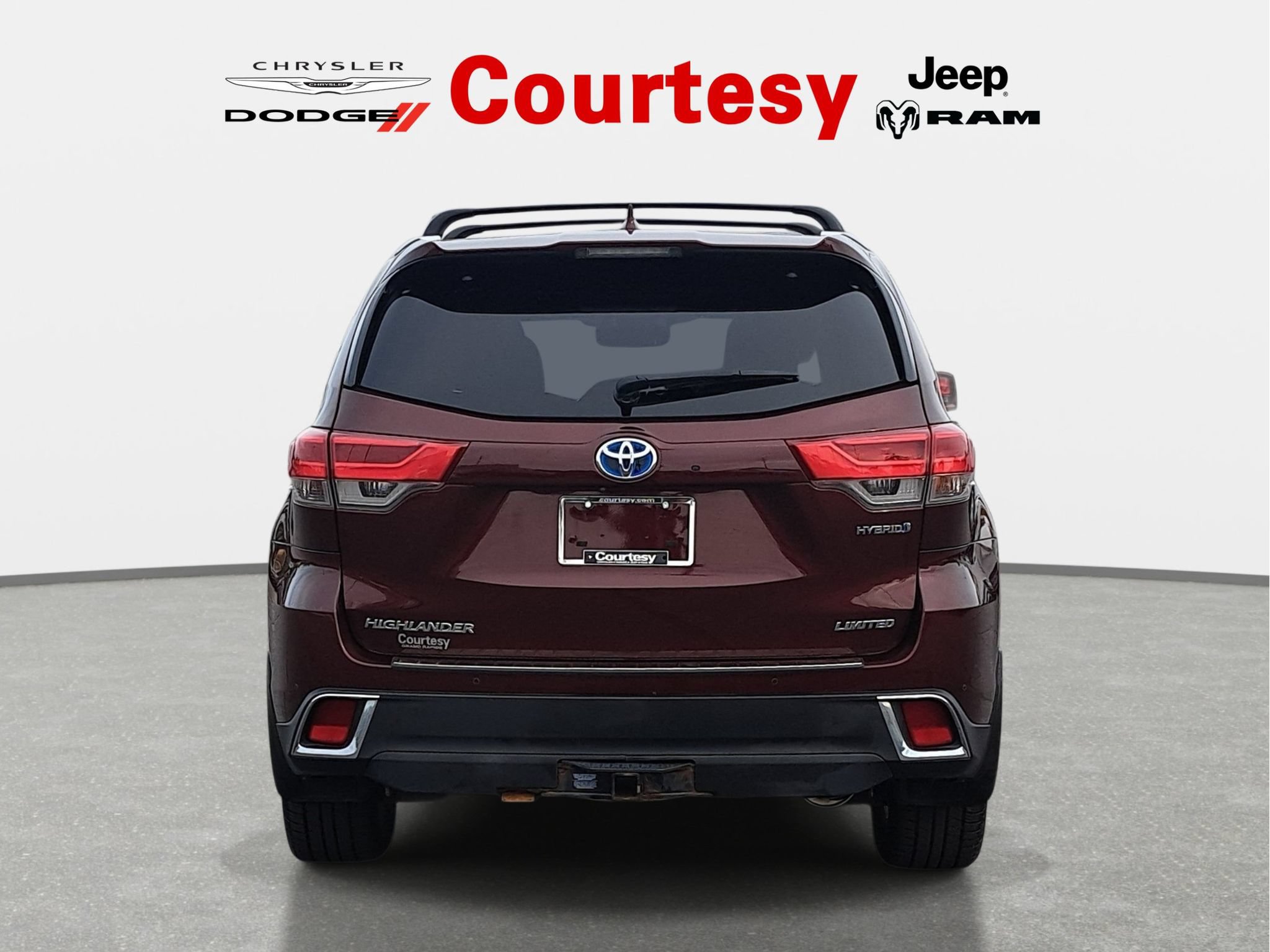 Used 2019 Toyota Highlander Limited Platinum AWD/4WD image 4