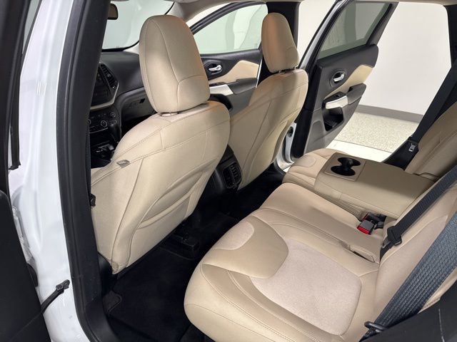 Used 2017 Jeep Cherokee Sport w/ Safety Group AWD/4WD image 22