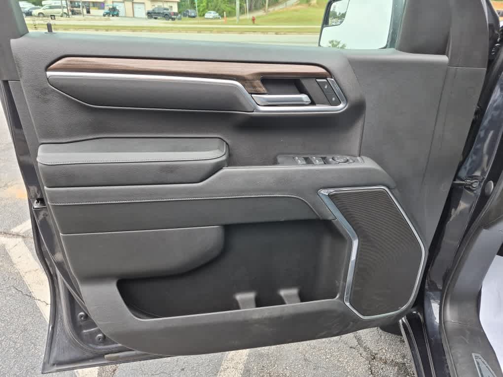 Used 2024 Chevrolet Silverado 1500 LT AWD/4WD image 20