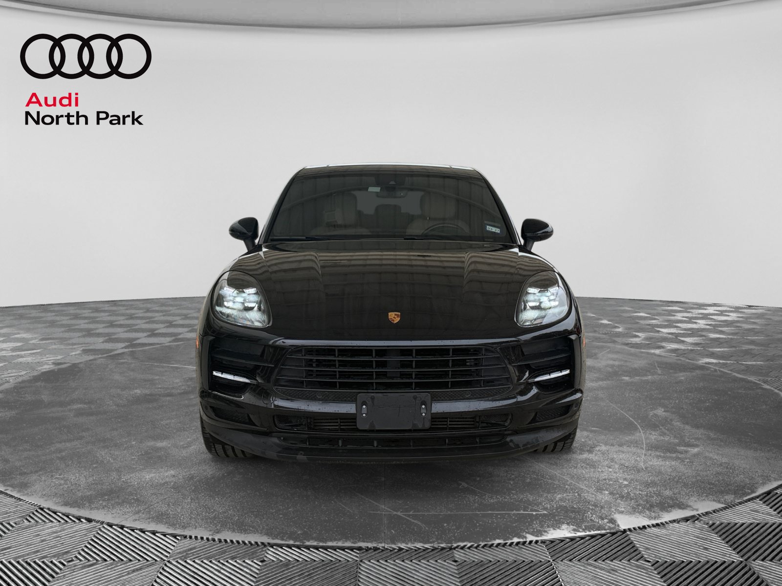 Used 2020 Porsche Macan AWD/4WD image 8
