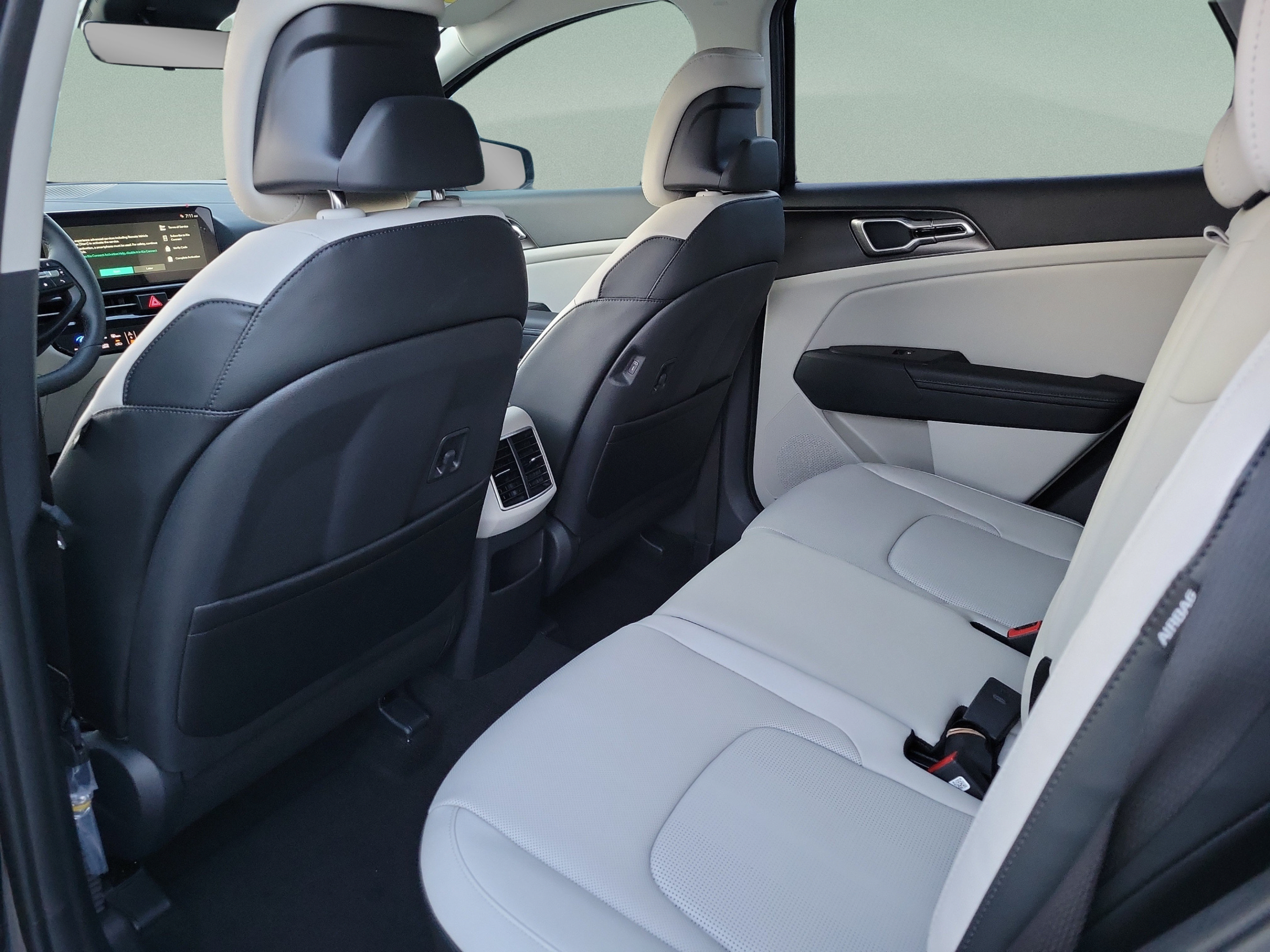 New 2027 Kia Sportage EX FWD image 8