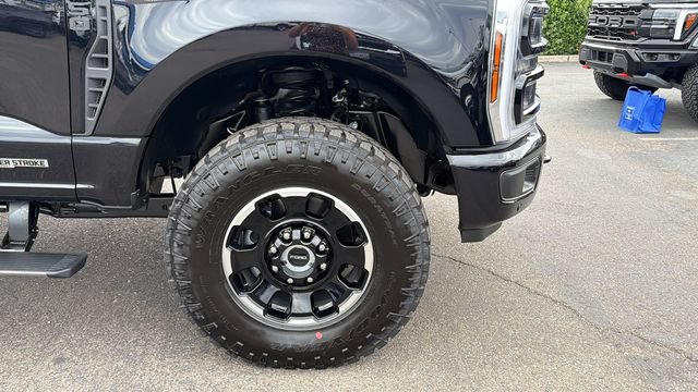 New 2026 Ford F250 Platinum w/ Tremor Off-Road Package AWD/4WD image 9