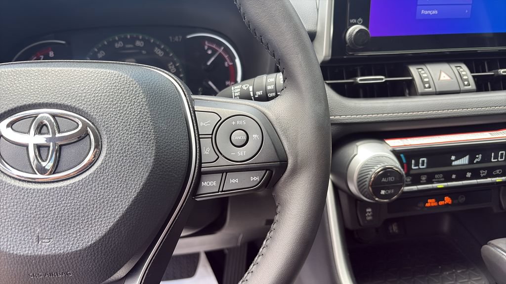 Used 2025 Toyota RAV4 XLE Premium FWD image 21