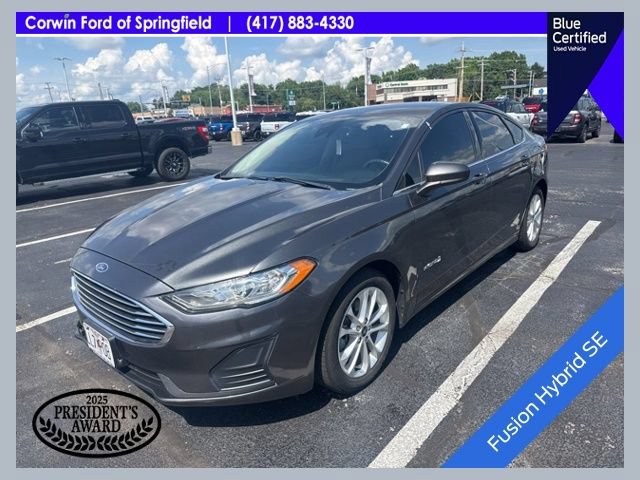 Used 2019 Ford Fusion SE FWD image 1