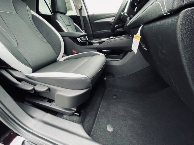 New 2025 Buick Envision Sport Touring image 27