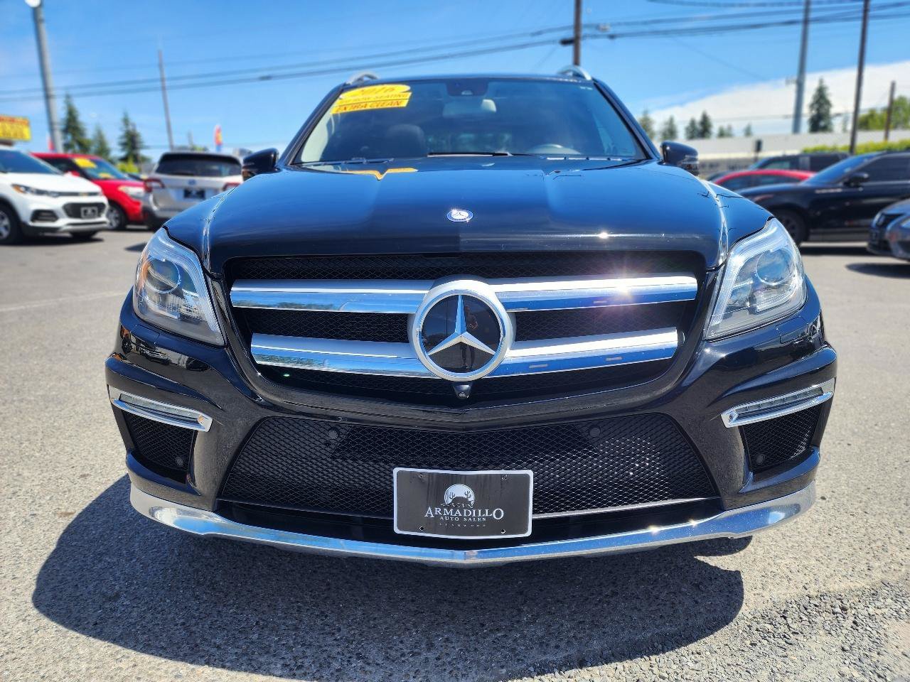 Used 2016 Mercedes-Benz GL 550 4MATIC image 3