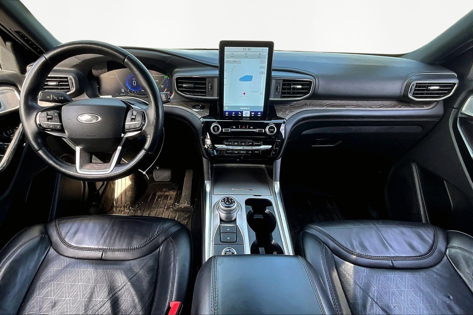 Used 2022 Ford Explorer Platinum w/ Technology Package image 7