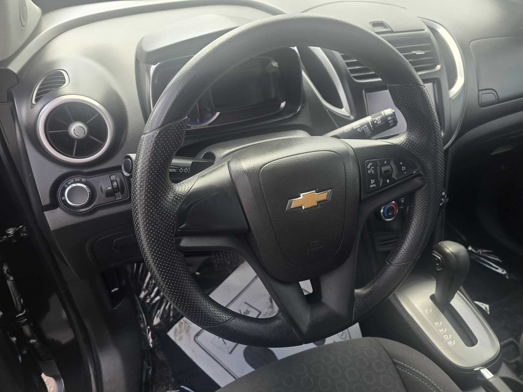 Used 2016 Chevrolet Trax LS AWD/4WD image 17