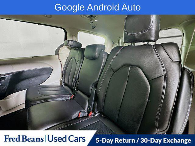 Certified 2022 Chrysler Pacifica Touring-L w/ Uconnect Theater Family Group image 26