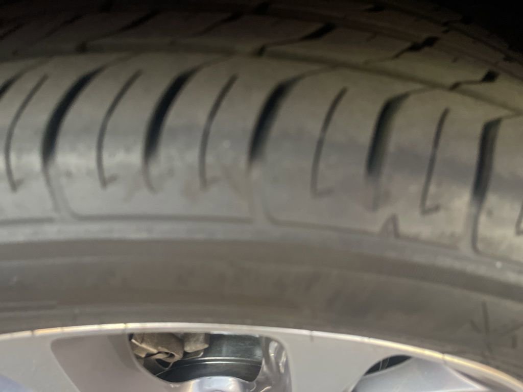 Used 2020 Chrysler Pacifica Limited image 10