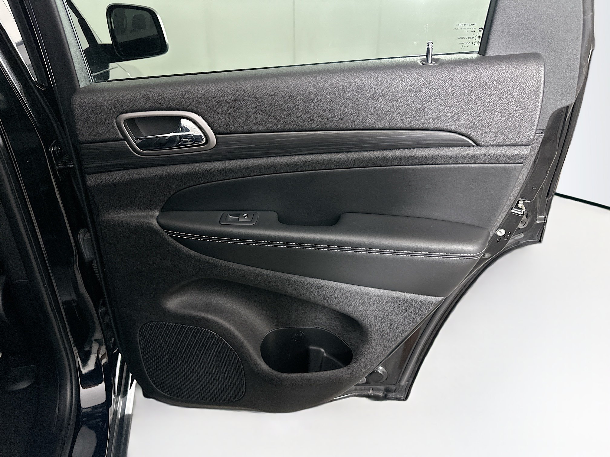 Used 2021 Jeep Grand Cherokee Freedom Edition RWD image 29