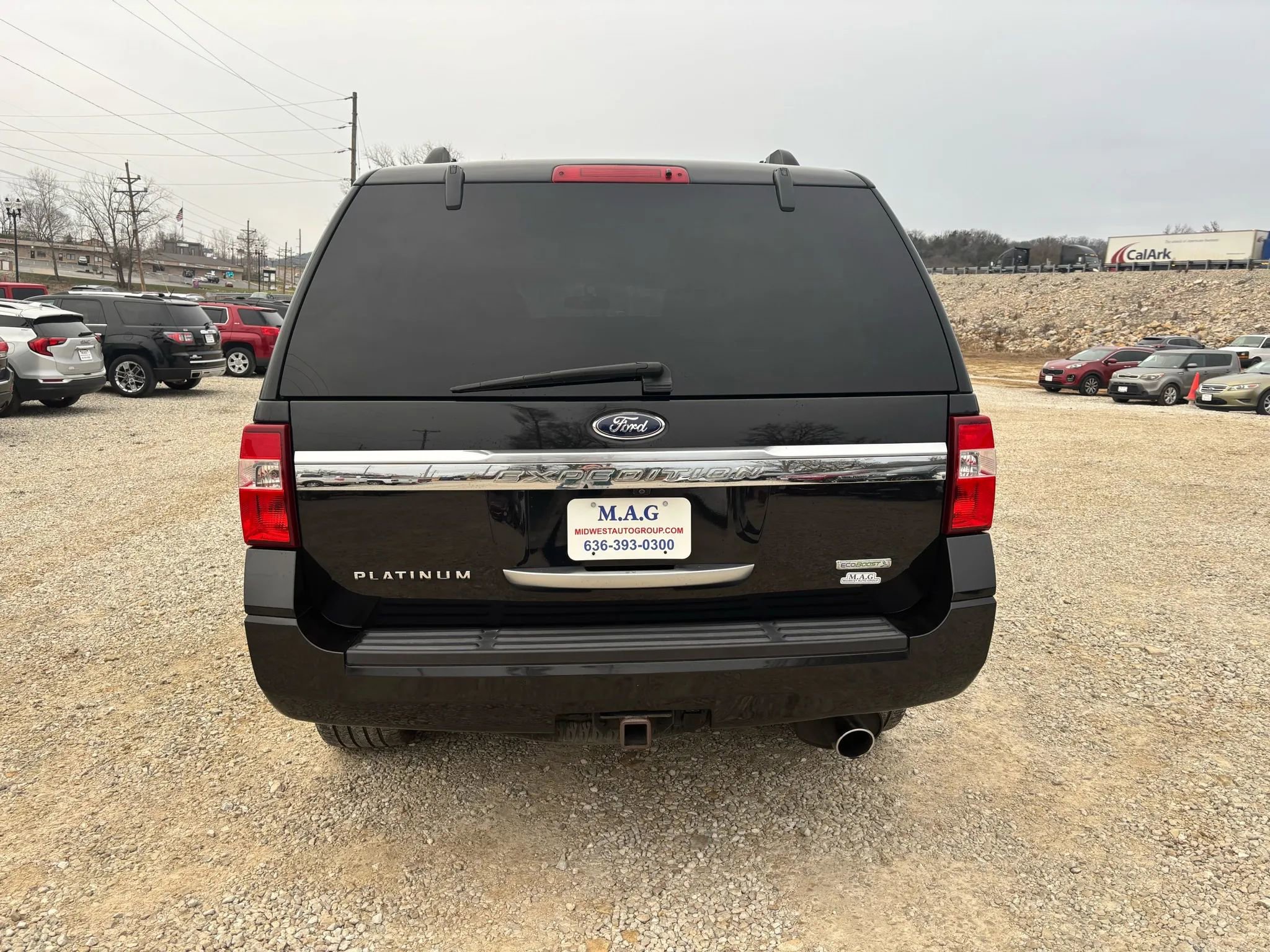 Used 2015 Ford Expedition Platinum image 4