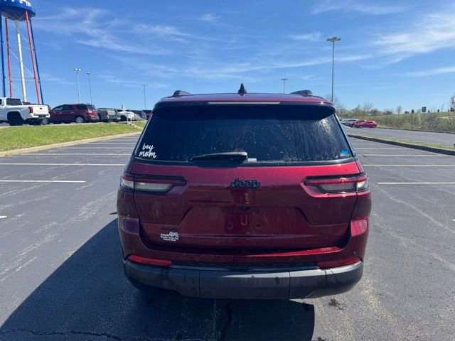 Used 2023 Jeep Grand Cherokee L Laredo image 4