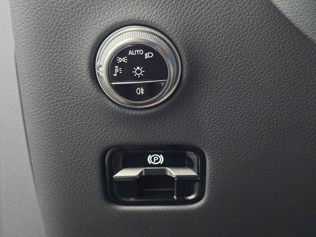 New 2026 Mercedes-Benz GLC 43 AMG 4MATIC image 23